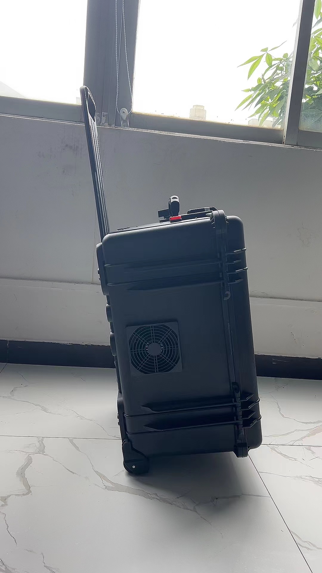 郴州手拉箱型移动通信干扰器